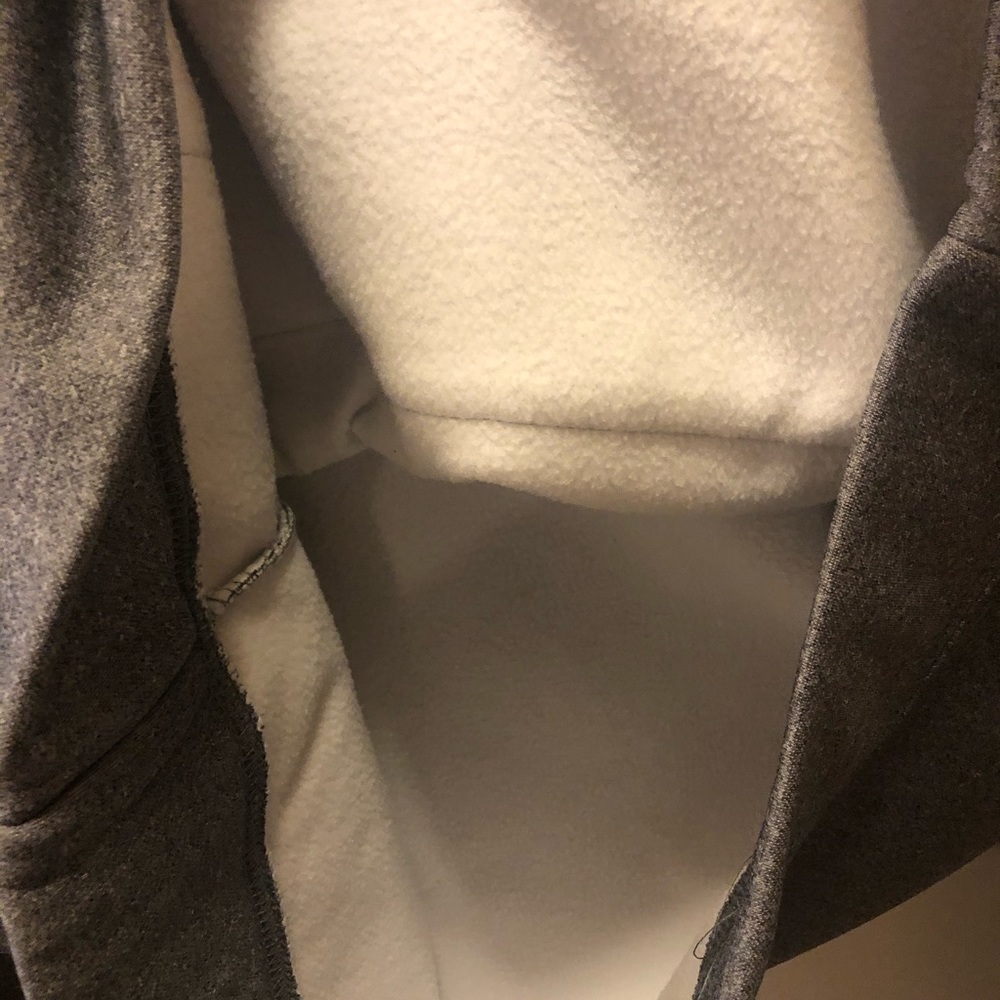 💥New Reebok Workout Ready Pullover - Picture 5 of 6